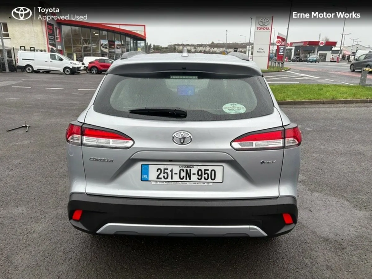 Toyota Corolla Cross COROLLA CROSS 1.8 LUNA - Image 4
