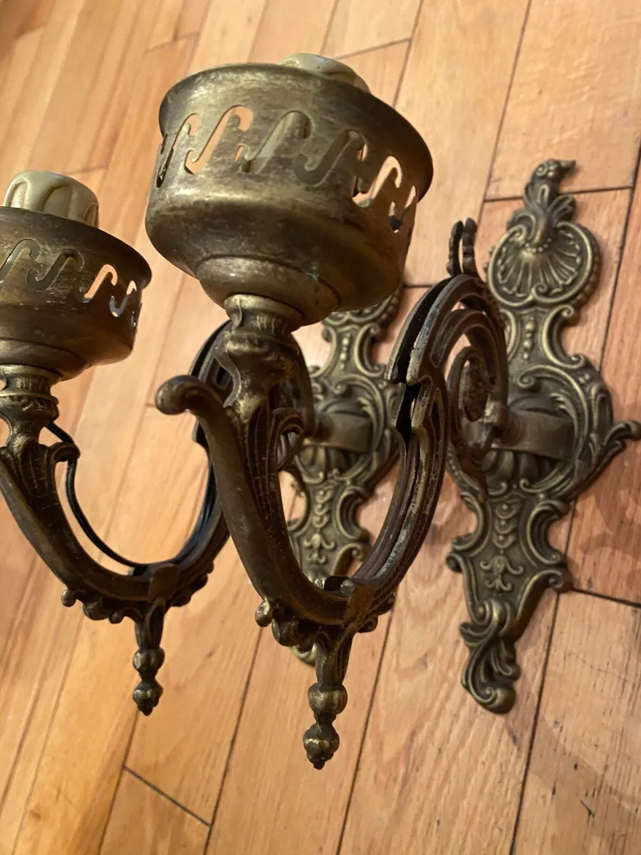 Pair of Vintage French Brass Wall Sconces - Image 1