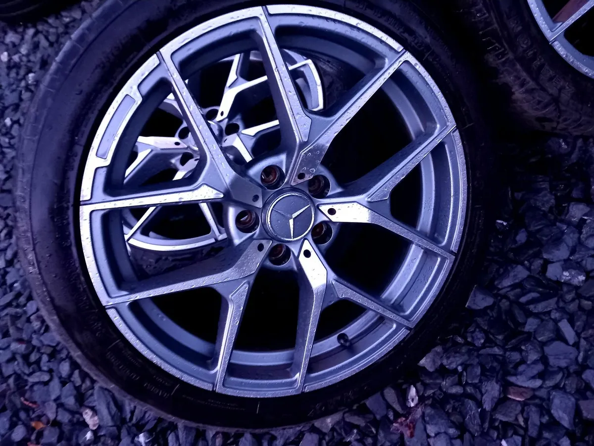 5x112 Mercedes18inch Alloys • Clean • - Image 3