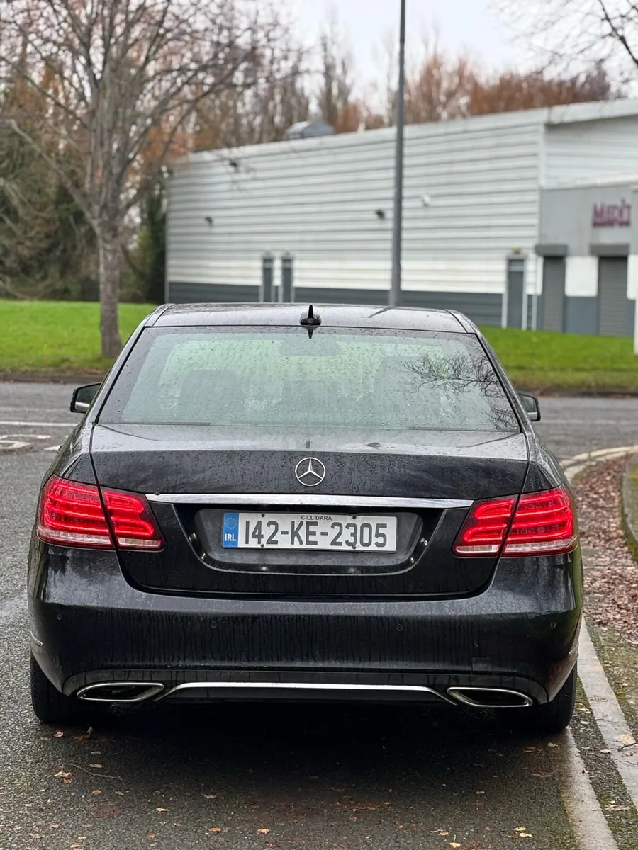 Mercedes e220 diesel Automatic - Image 4