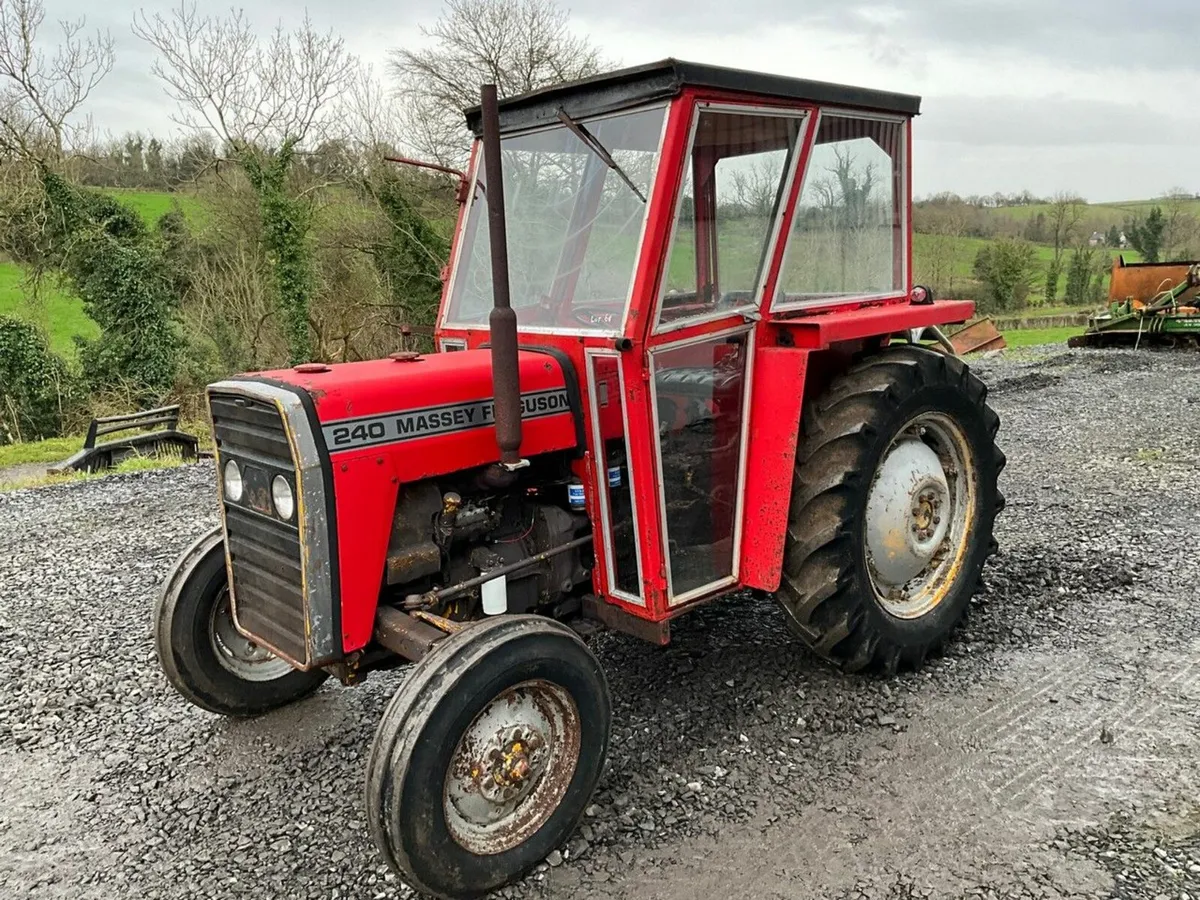 MASSEY FERGUSON 240 2WD TRACTOR - Image 4