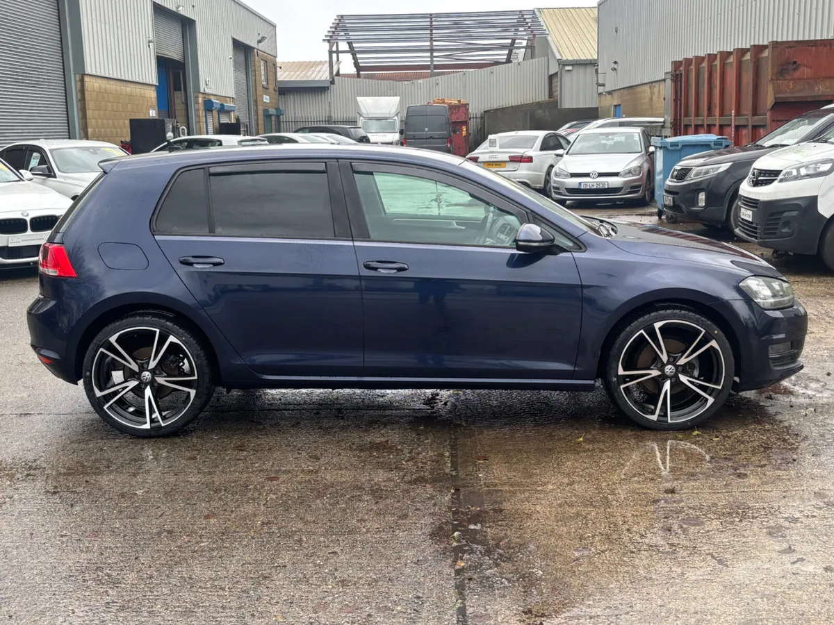 2015 VOLKSWAGEN GOLF 1.2TSI 5DR AUTO FULL OF EXTRA - Image 3