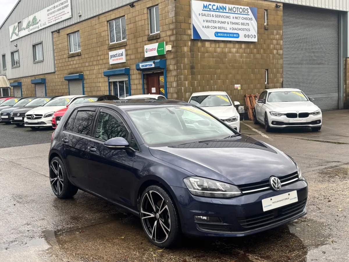2015 VOLKSWAGEN GOLF 1.2TSI 5DR AUTO FULL OF EXTRA - Image 1