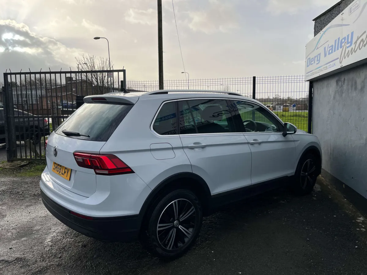 Volkswagen Tiguan 2018 - Image 3