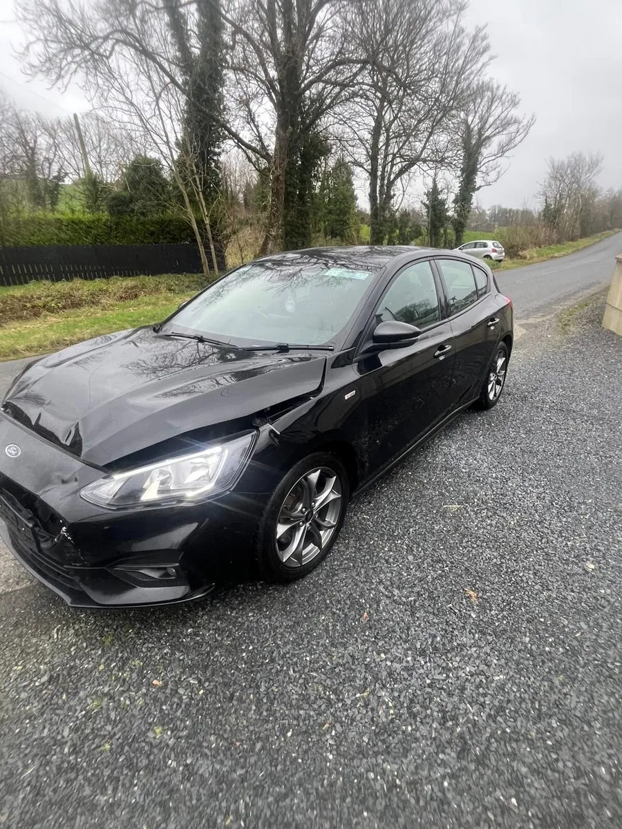 192 Ford Focus ST Line 1.0 Petrol - Image 4