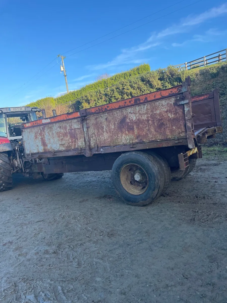 Tipping trailer - Image 1