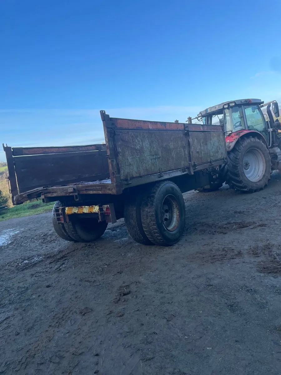 Tipping trailer - Image 2