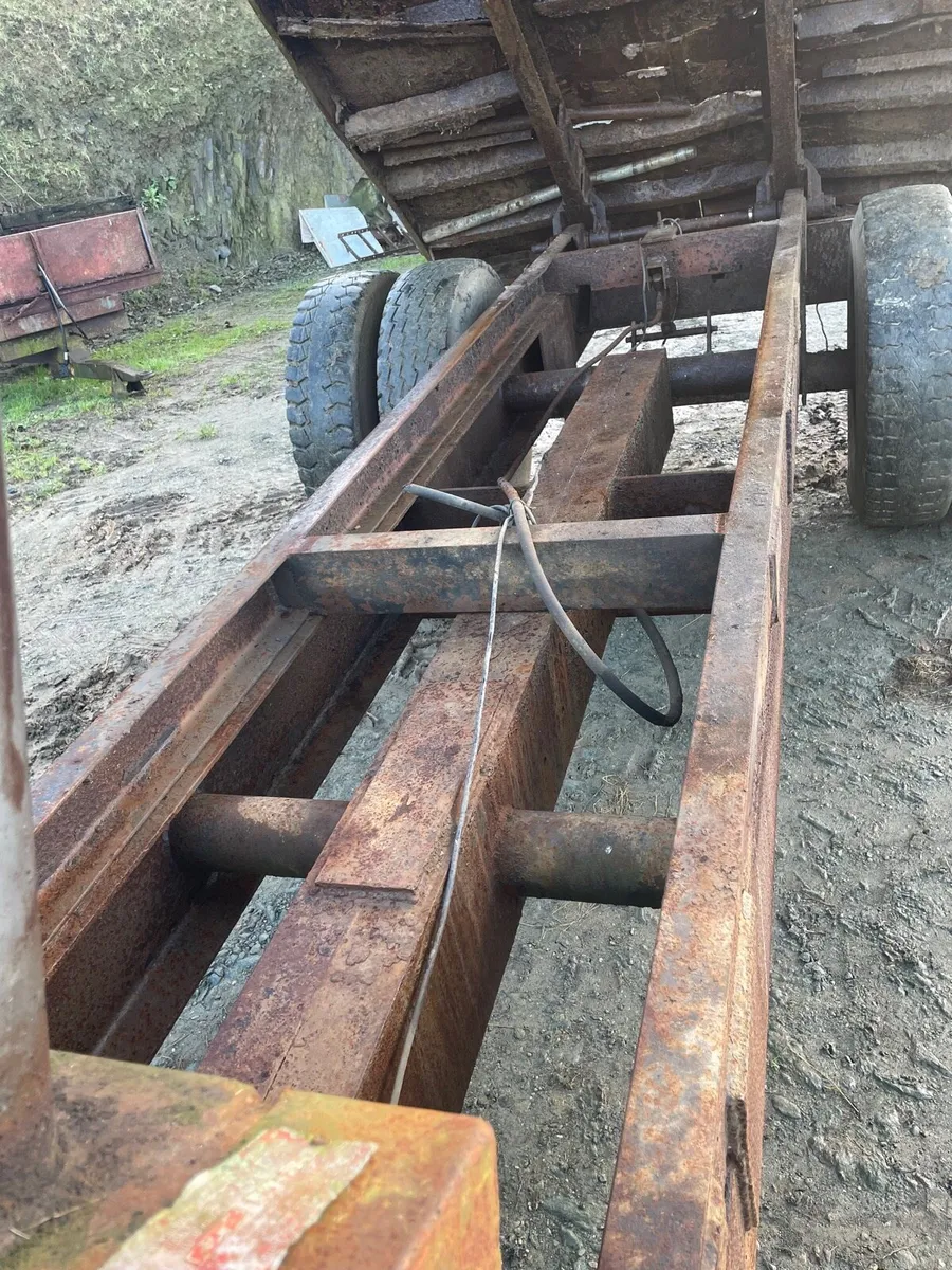 Tipping trailer - Image 4