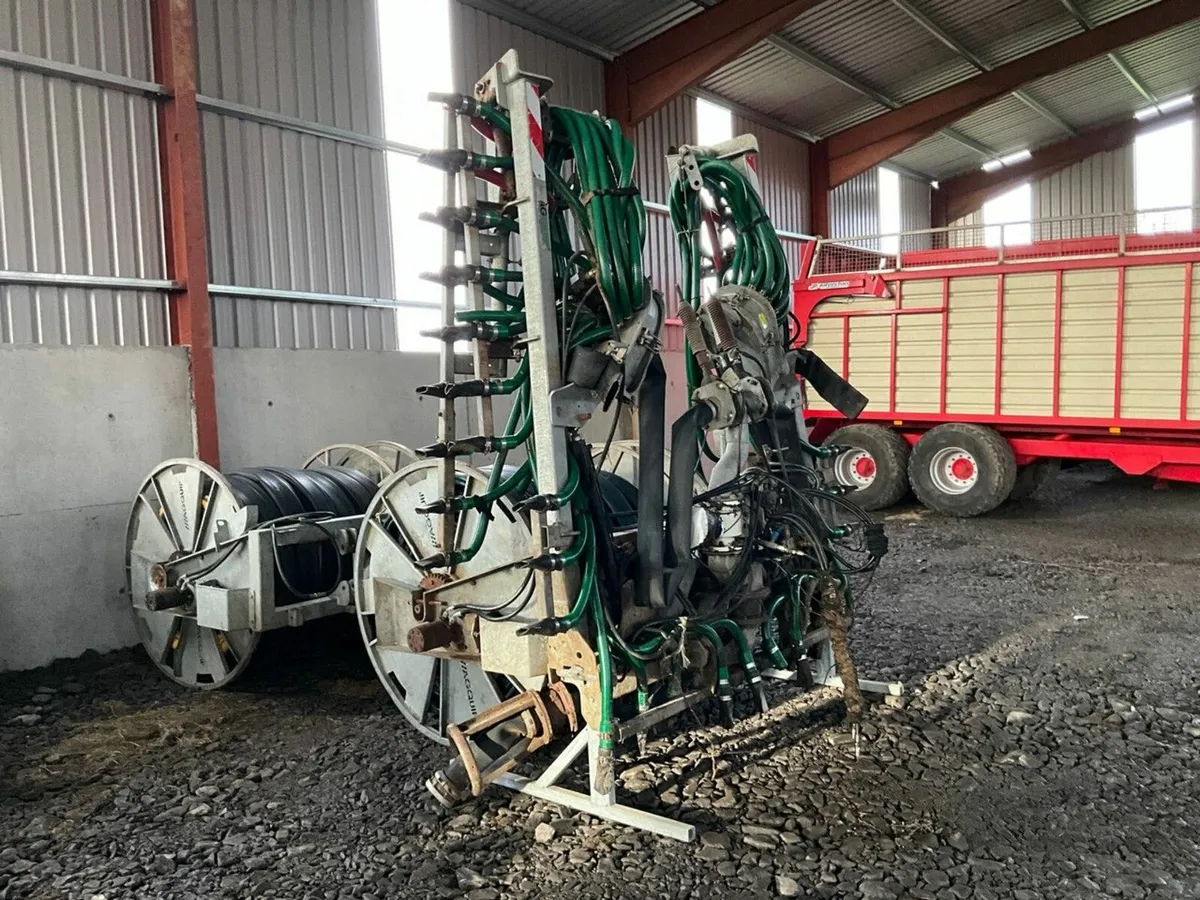 AG EQUIP 12m DRIBBLE BAR SLURRY SYSTEM FRONT & REA - Image 1