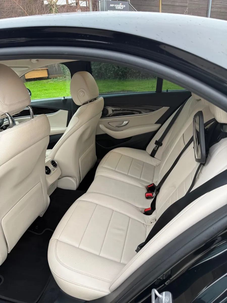 Mercedes-Benz E-Class 2018 - Image 2