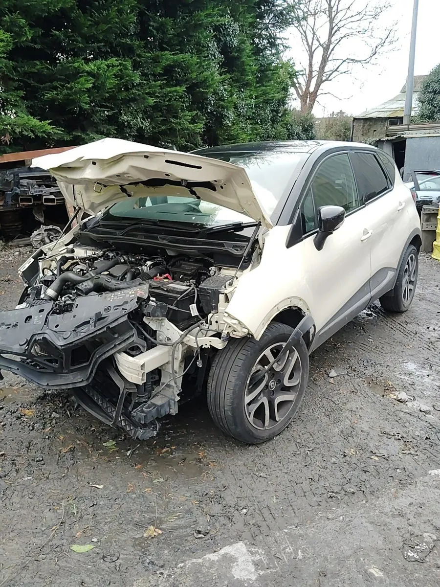 Breaking Renault capture 2017 diesel - Image 1