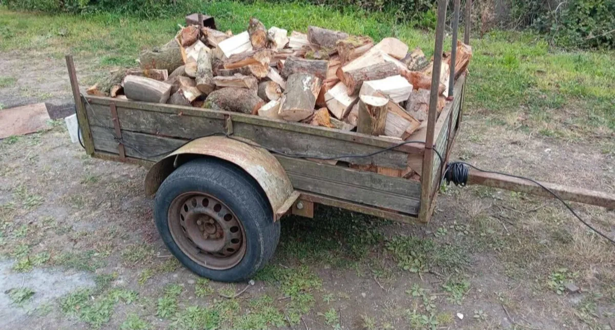 Trailer load of timber - Image 1