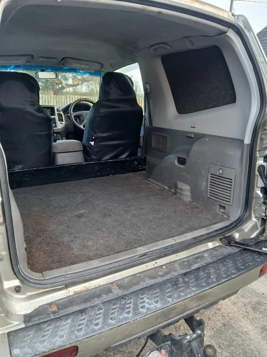 Mitsubishi Pajero 2006 - Image 2