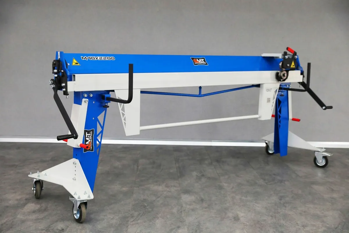 Sheet metal folders M40x2200 with rollershears. - Image 1