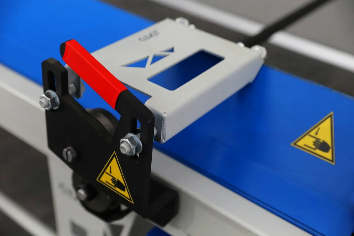 Sheet metal folders M40x2200 with rollershears. - Image 4