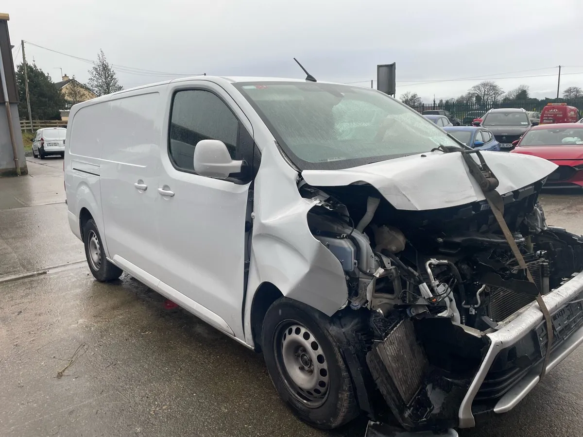 23 Toyota Proace  60km driving - Image 2