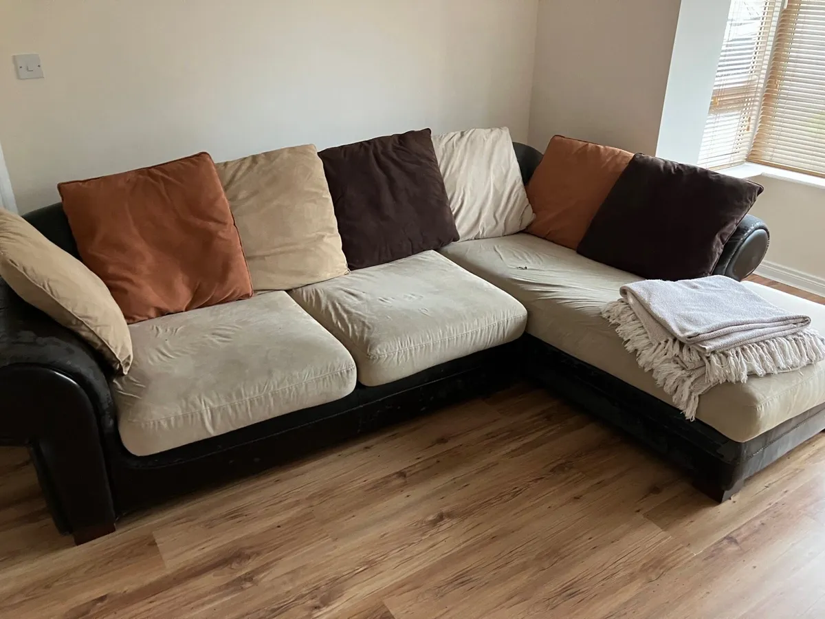 Corner Couches - Image 2