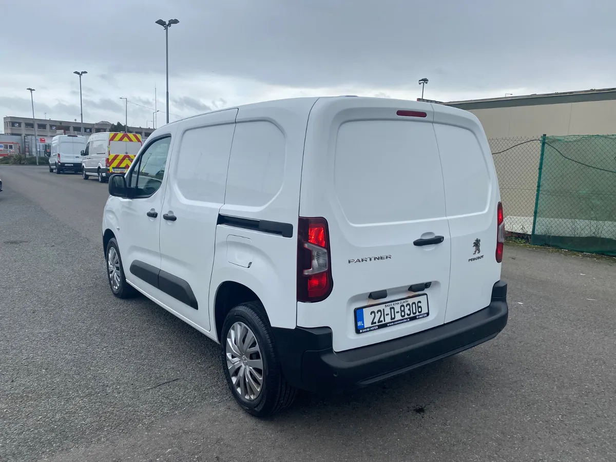 2022 Peugeot Partner Professional 1.5HDI 100BHP - Image 4
