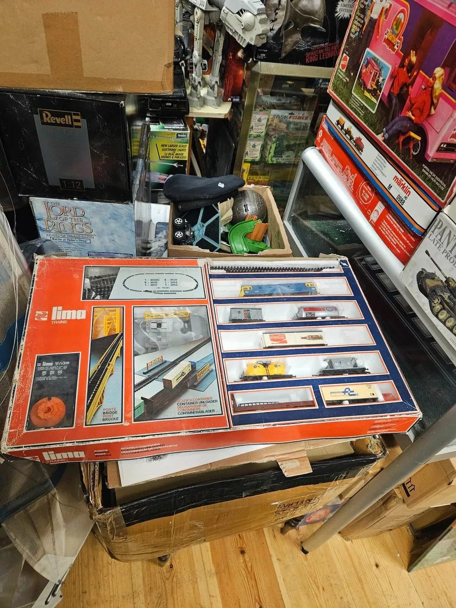 Hornby Lima HO Scale Train Set - Image 1