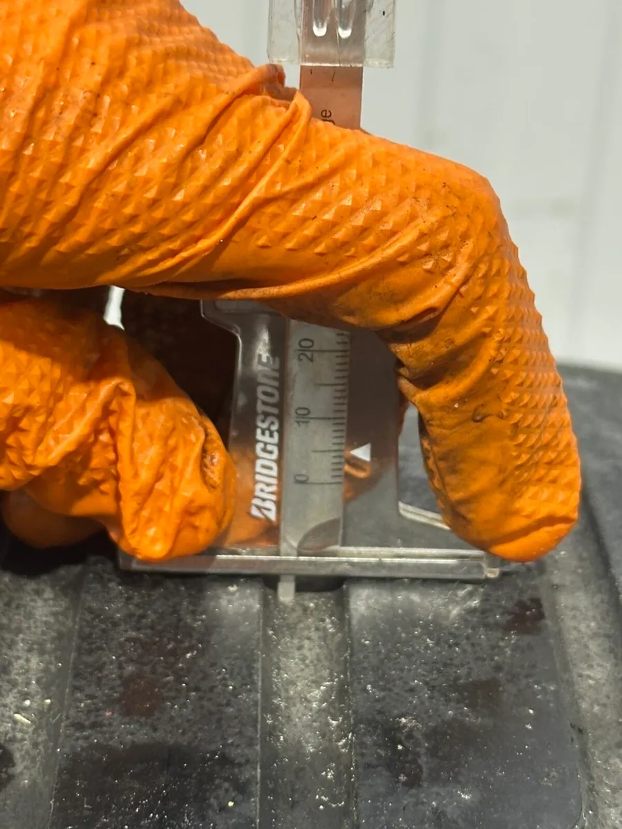 Genuine BMW 19” F30 Shadow ED Alloys and Tyres - Image 3