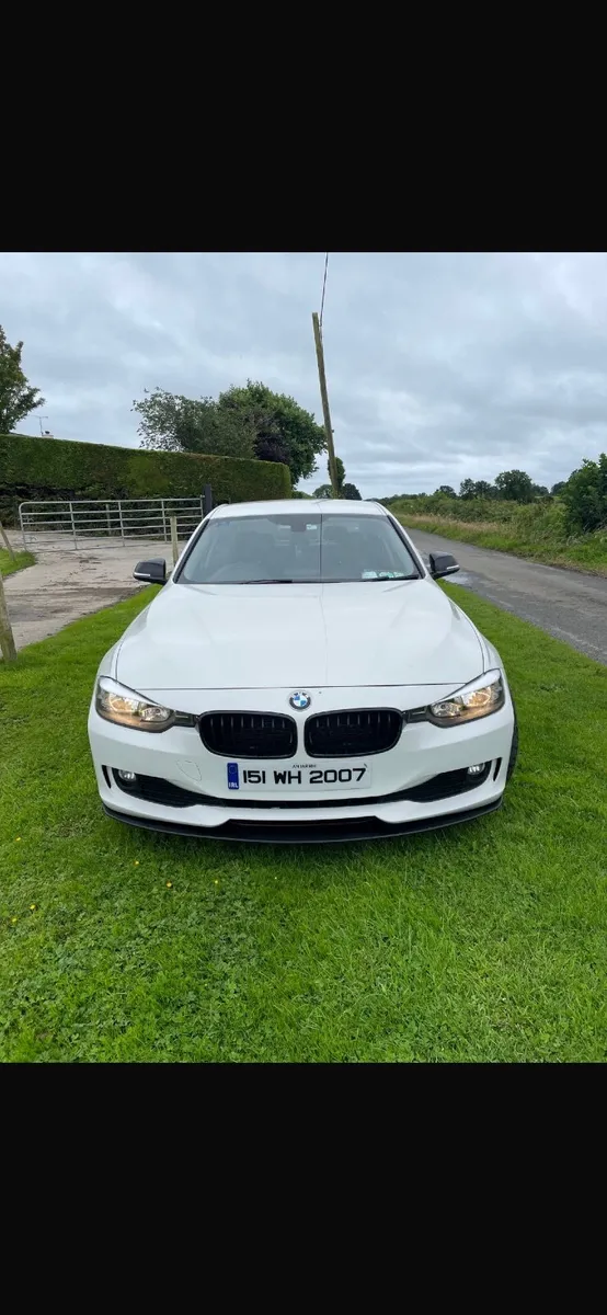 BMW 3-Series 2015 - Image 2