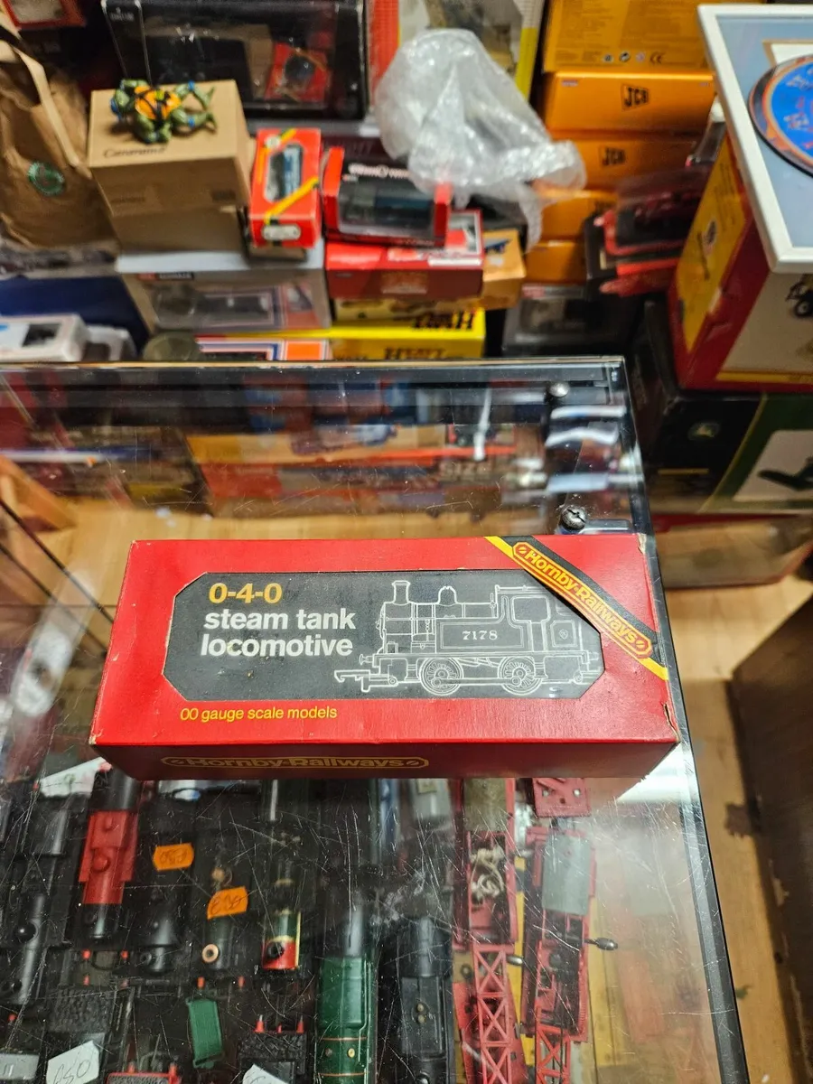 Hornby OO Gauge Tank Engine - Image 1