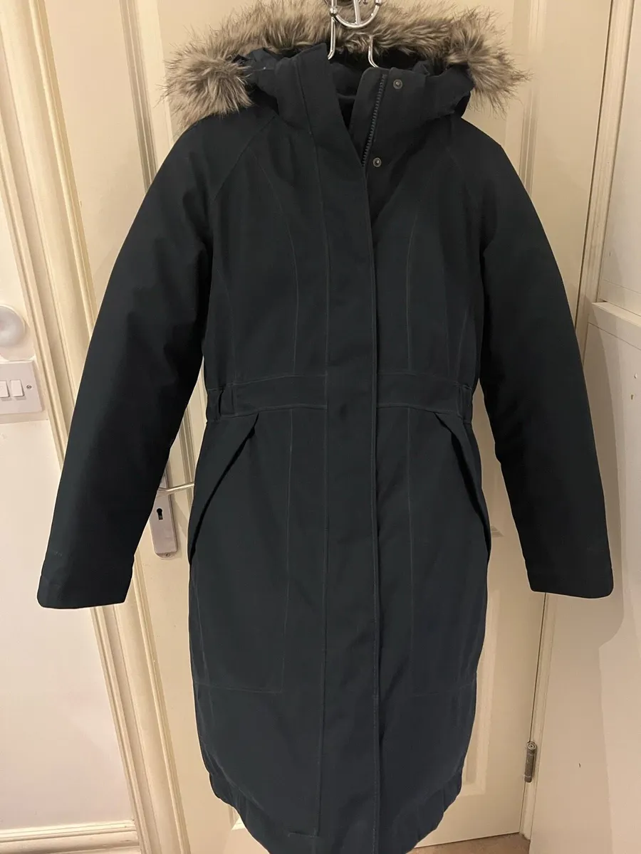 North Face Women’s Dryvent Parka size S Navy - Image 4