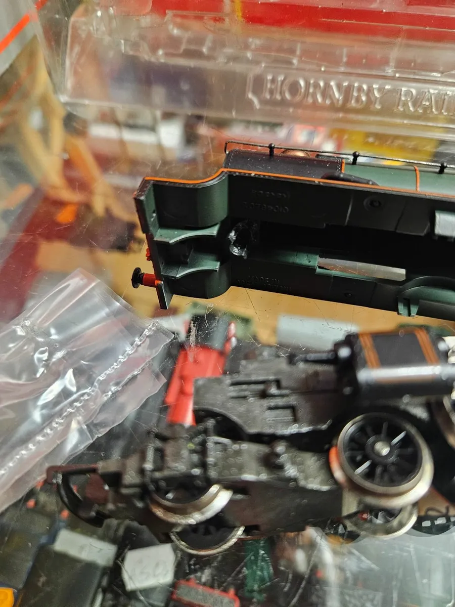 Hornby OO Gauge GWR Steam Engine - Image 4