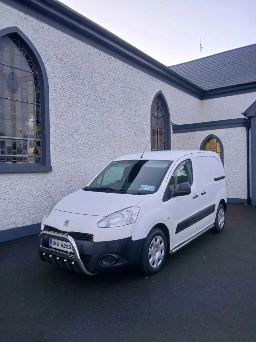 2013 Peugeot partner, Doe 7/26 & Tax 03/26 - Image 3