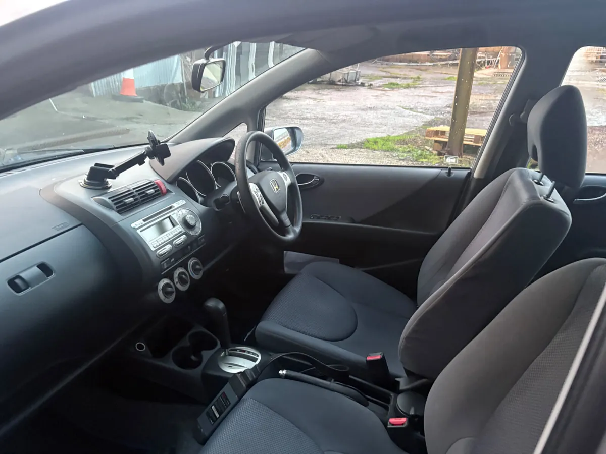 Honda Jazz Automatic - Image 4