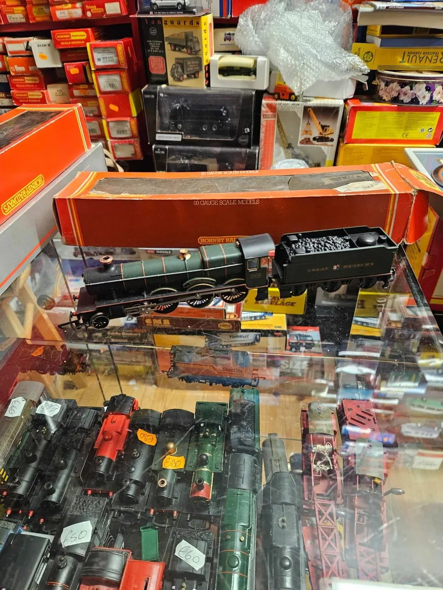 Hornby OO Gauge GWR Steam Engine - Image 2