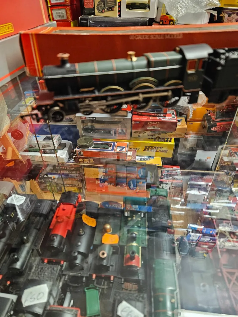 Hornby OO Gauge GWR Steam Engine - Image 3