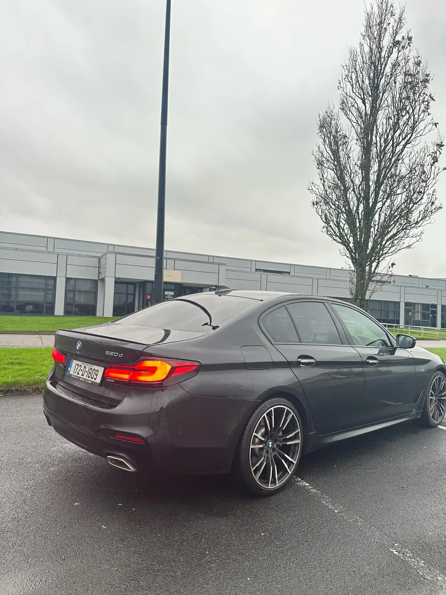 172 G30 520D MSPORT - Image 3