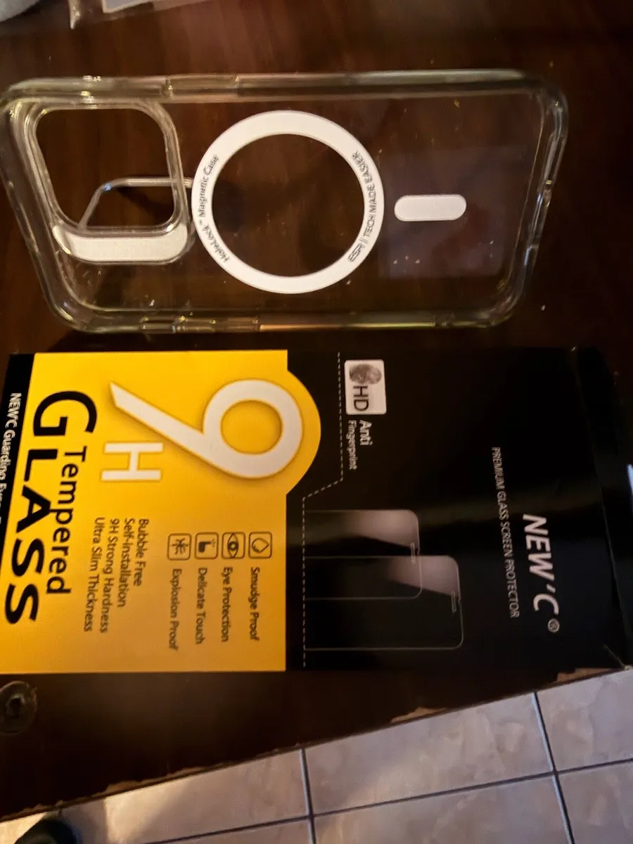 I PHONE14 PRO ‘gold’ - Image 4