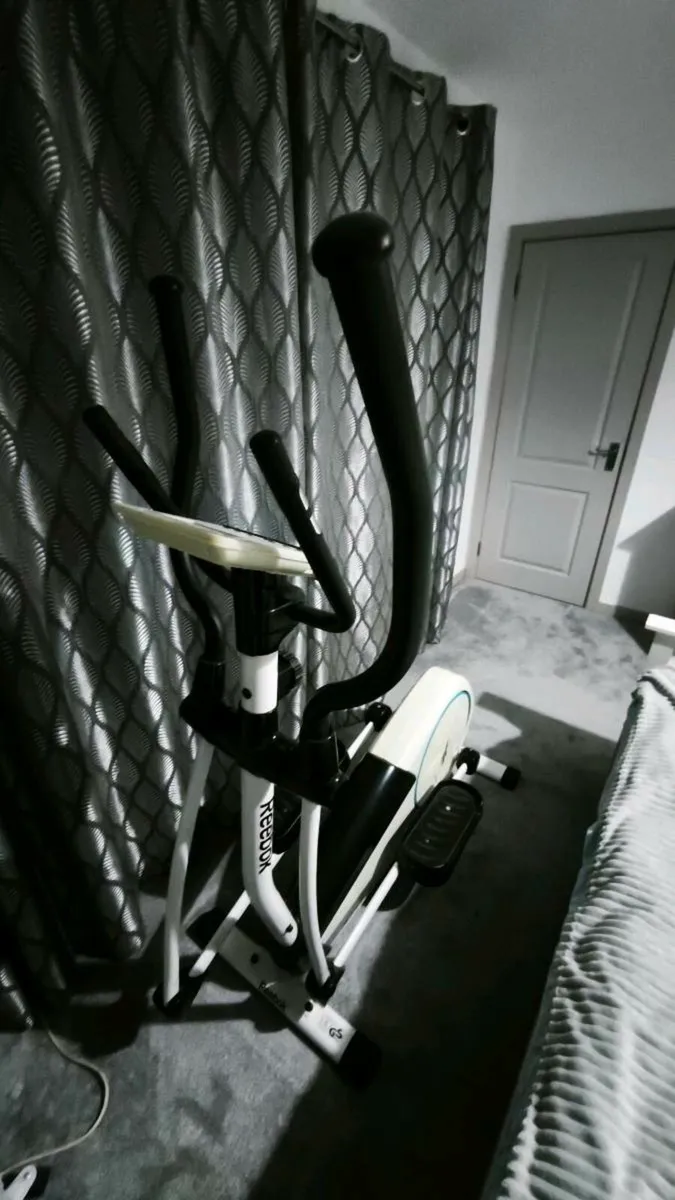 REEBOK Z7Elliptical Cross trainer - Image 2