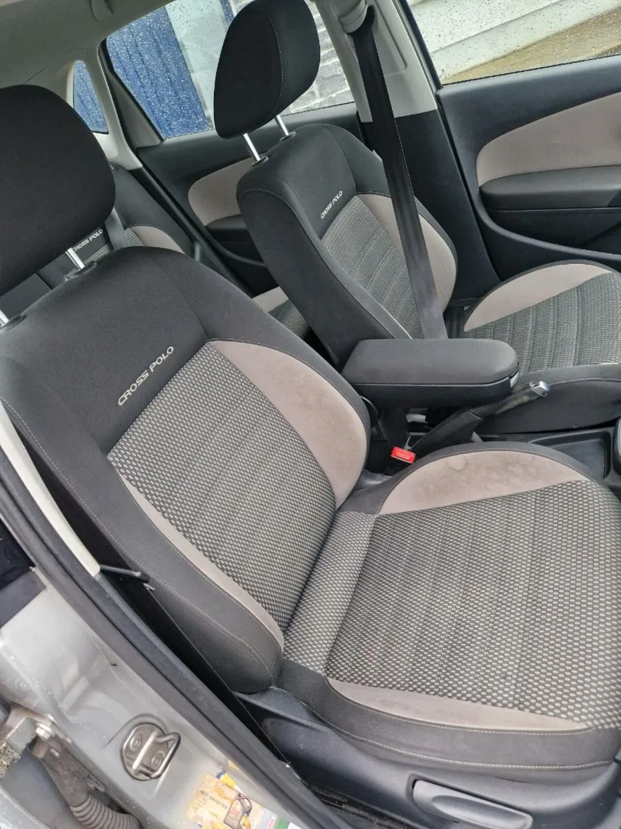 Vw polo (low mileage) - Image 4