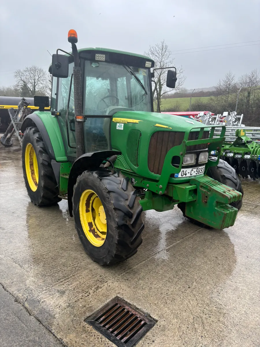 JOHN DEERE 6220 - Image 2