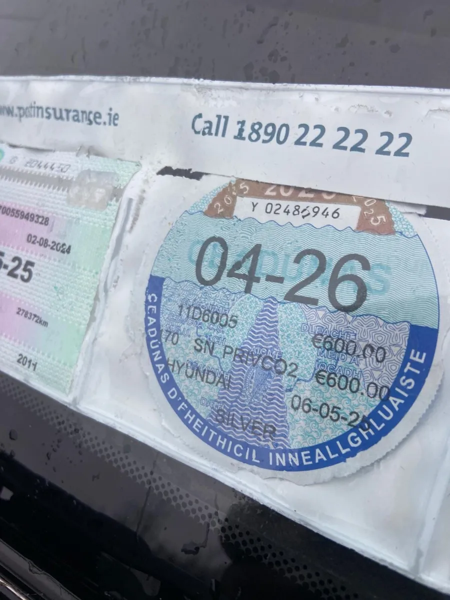 Hyundai Santa Fe 2011 tax+ nctd 7 seater - Image 4