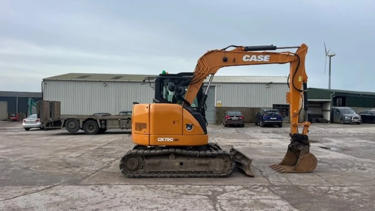 2013 Case CX75C - Image 3