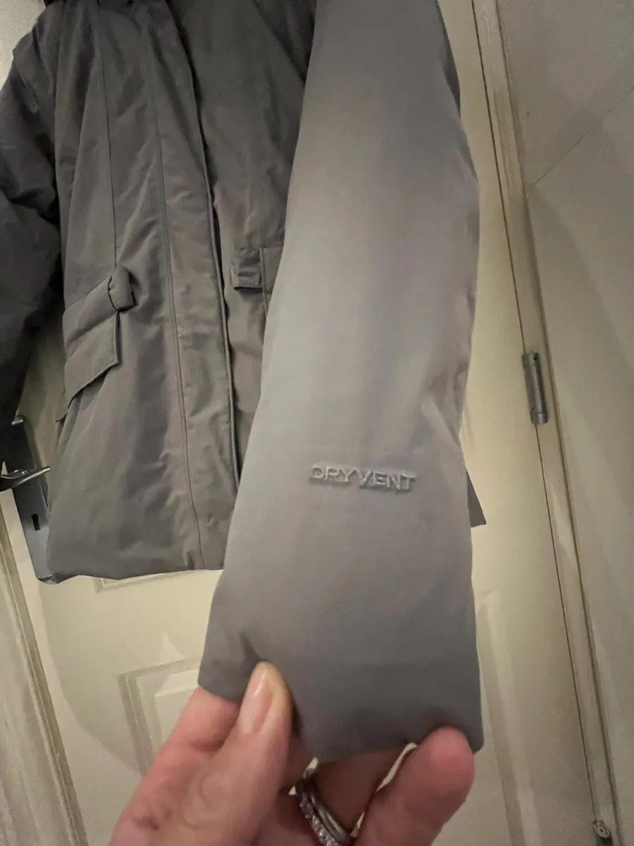 North Face Ladies ski jacket - small - Image 2