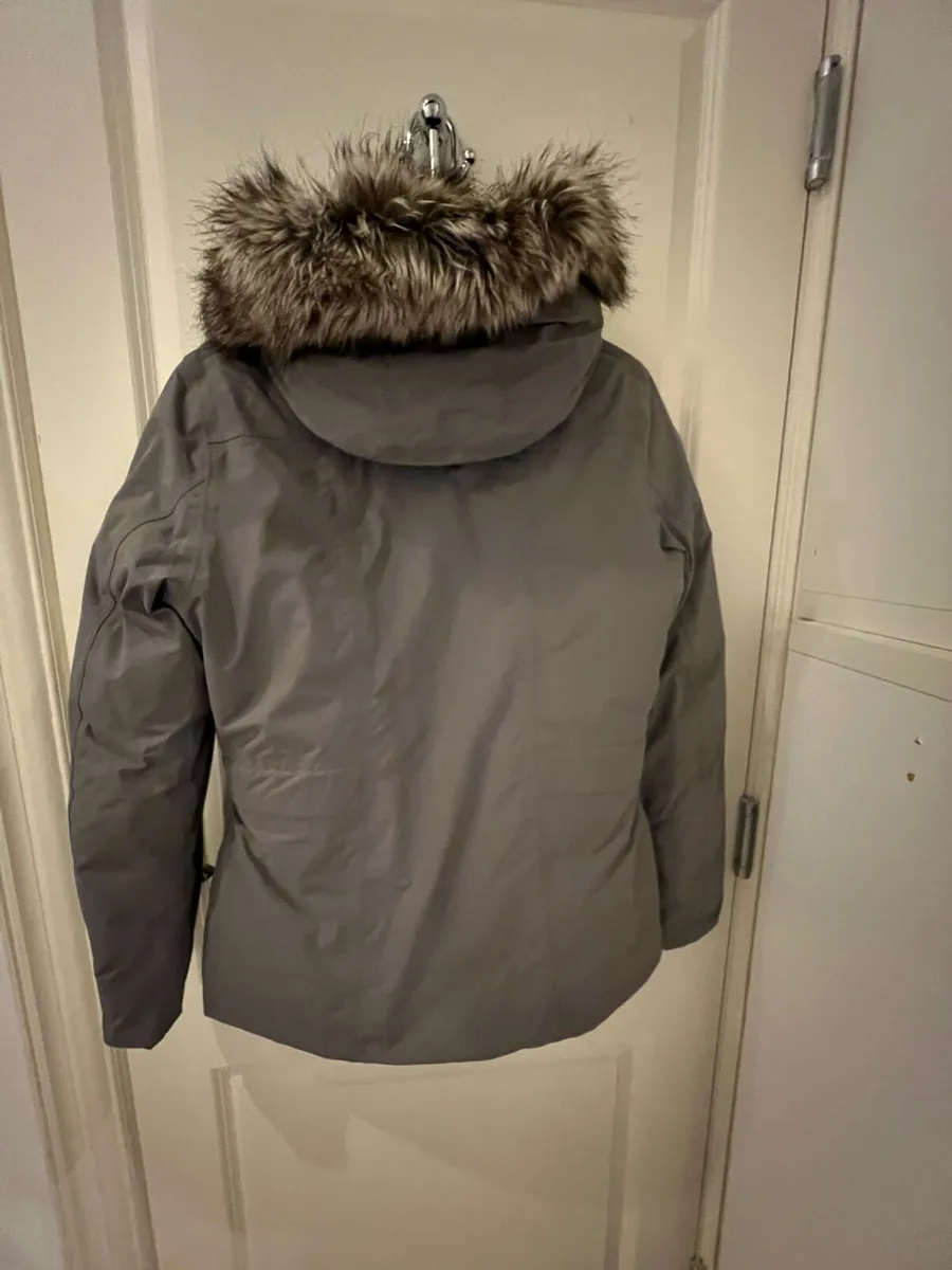 North Face Ladies ski jacket - small - Image 3