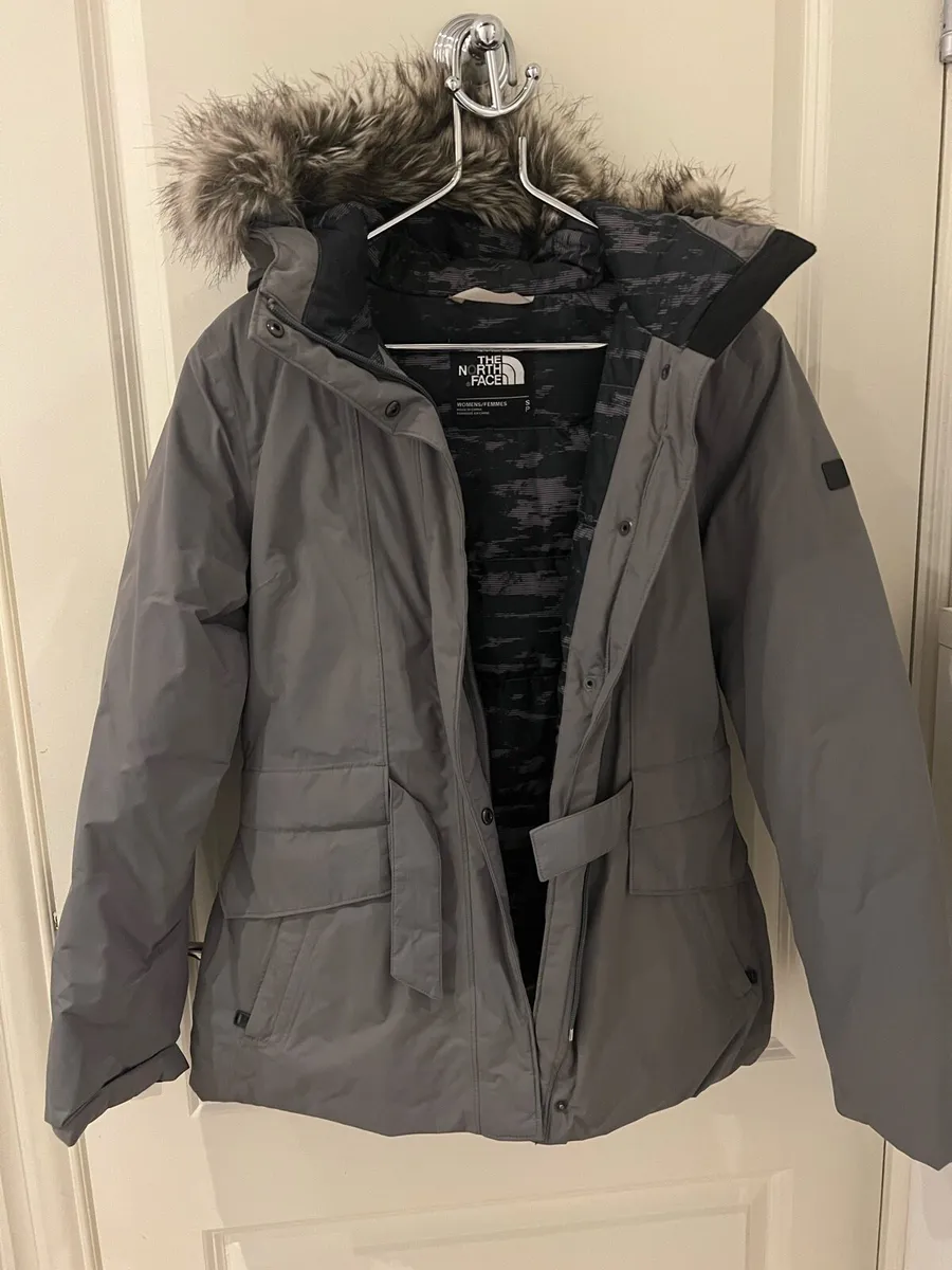 North Face Ladies ski jacket - small - Image 4