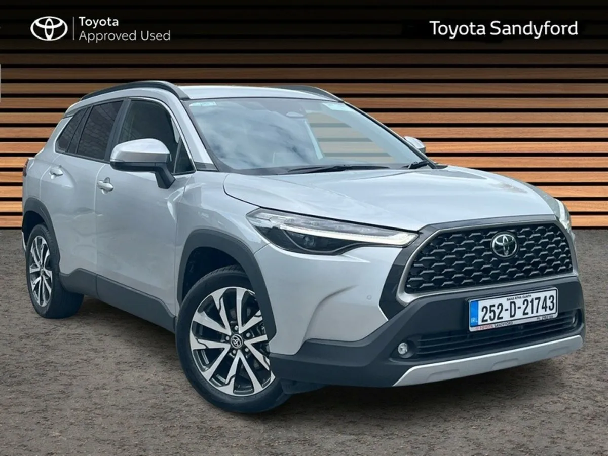 Toyota Corolla Cross SPORT//3 FREE SERVICES// REAR - Image 1
