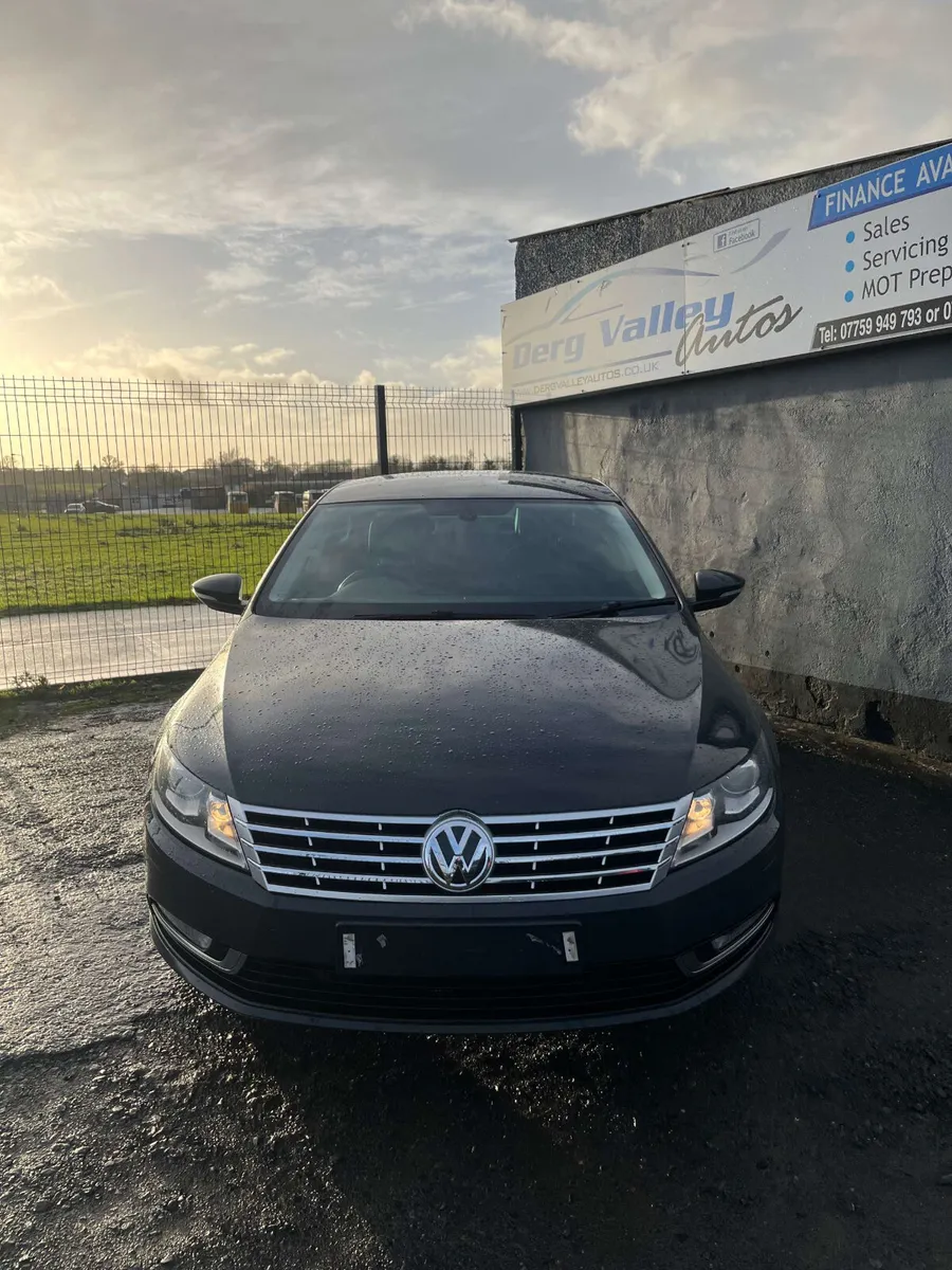 Volkswagen Passat 2014 - Image 2