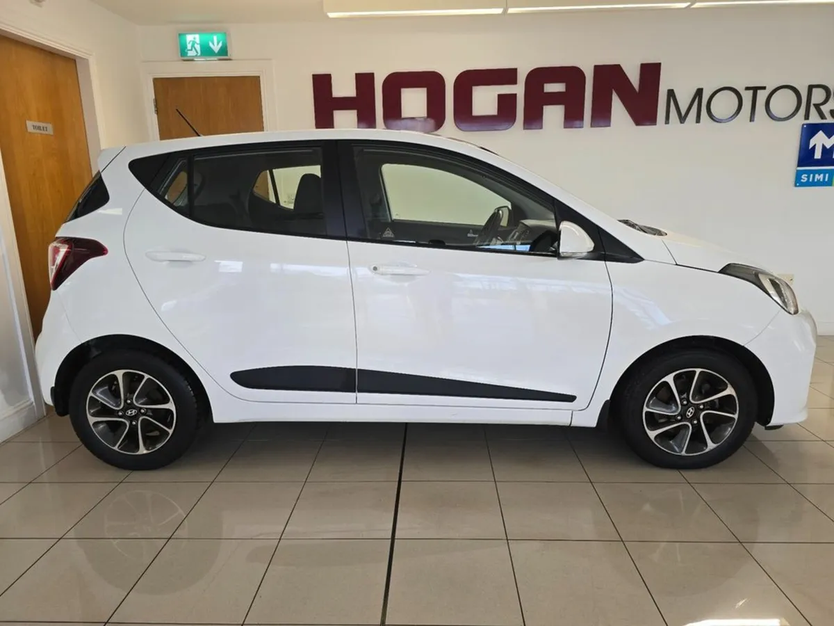 Hyundai i10 * Jan 2026 Pricing * Deluxe 5Dr H/B * - Image 3