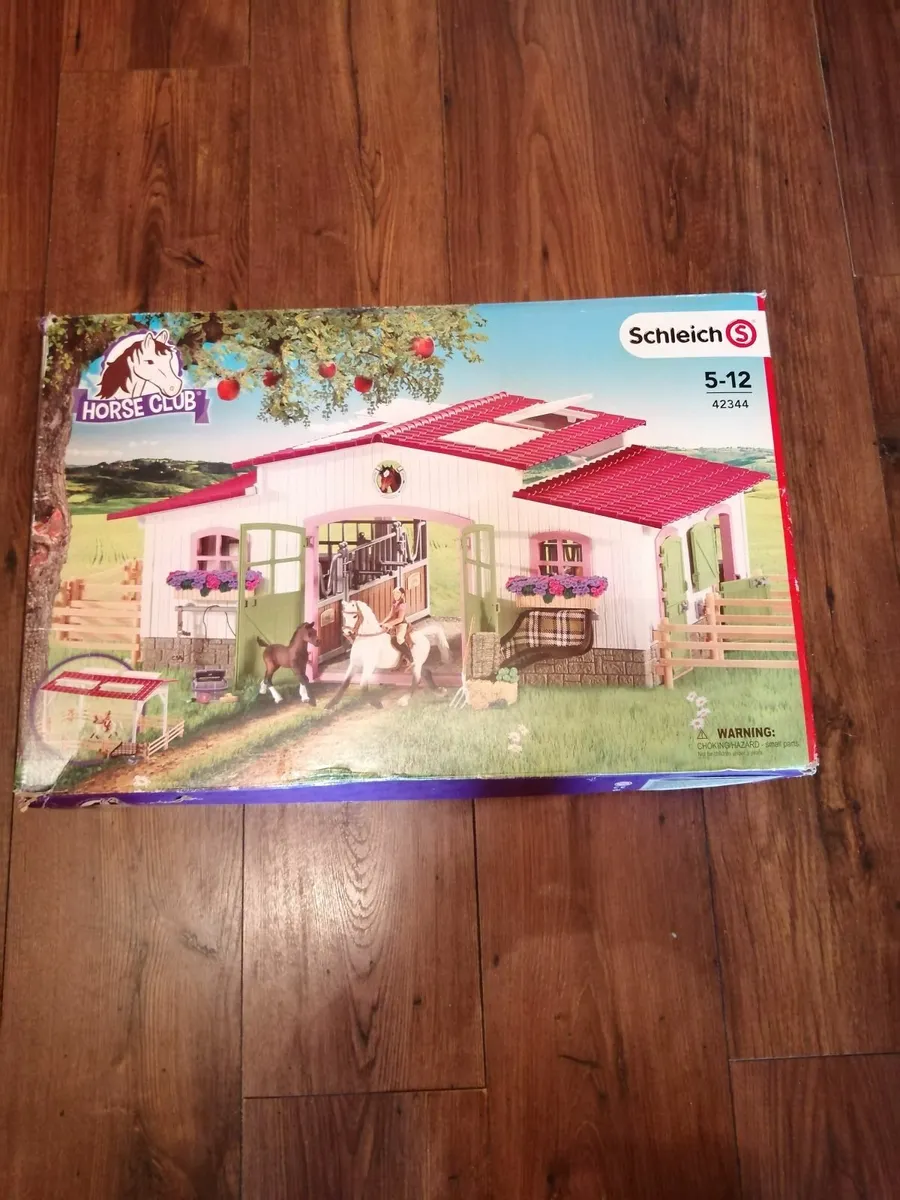 Schleich Horse Farm - Image 1