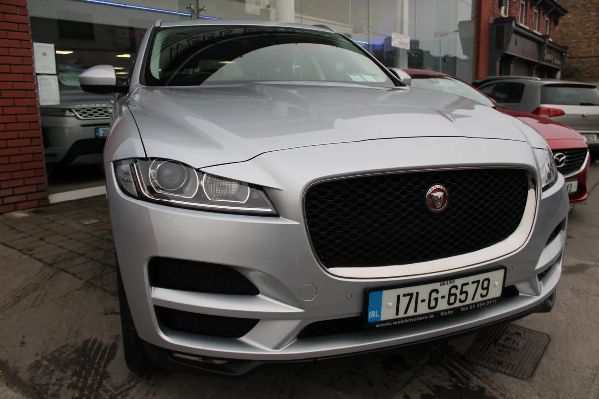 Jaguar F-Pace 2.0 AUTO PRESTIGE AWD 2017 - Image 1