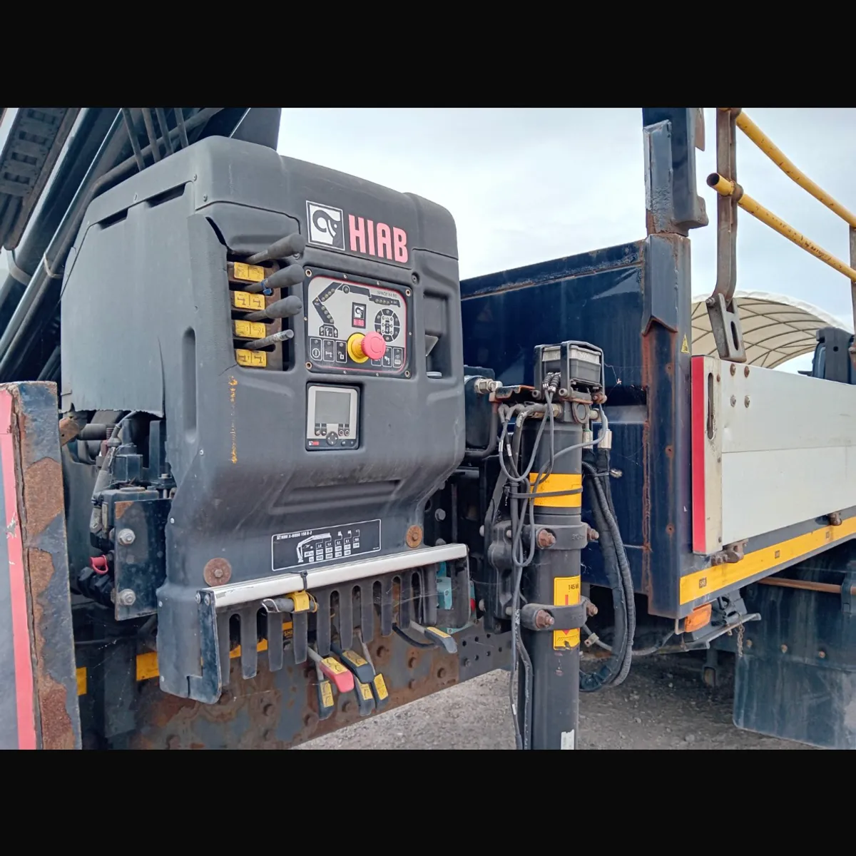 Daf Hiab Crane Truck - Image 2