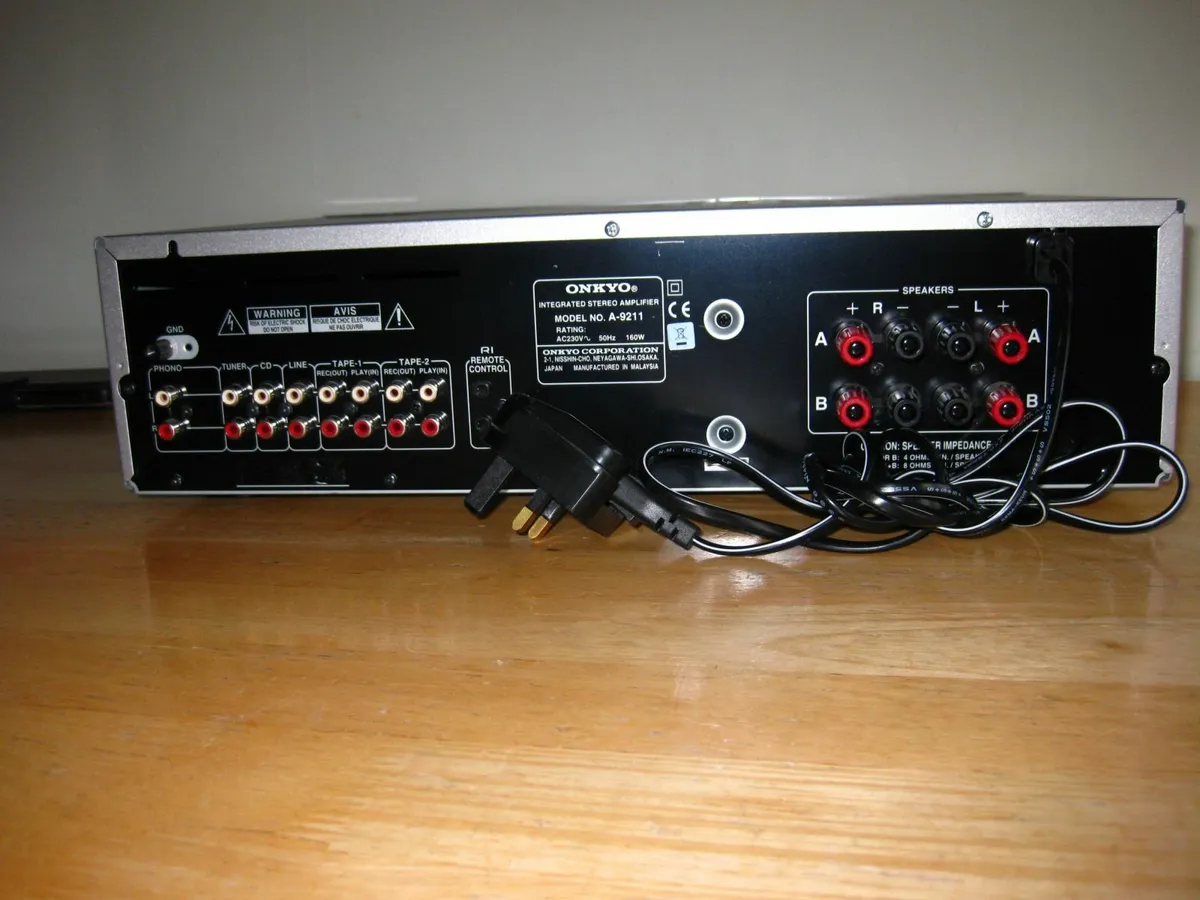 ONKYO A-9211 Quality Amplifier. - Image 2