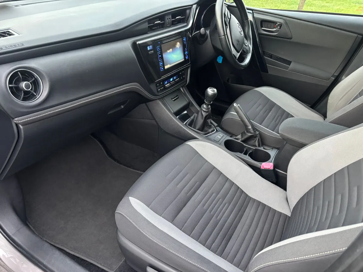 Toyota Auris 2016 Warranty, Delivery, NCT, - Image 2